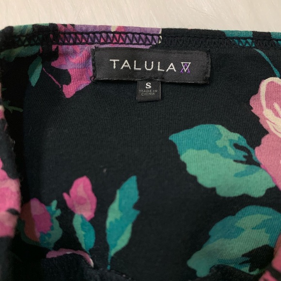 Talula Aritzia Floral Stretch Mini Skirt - Picture 4 of 5